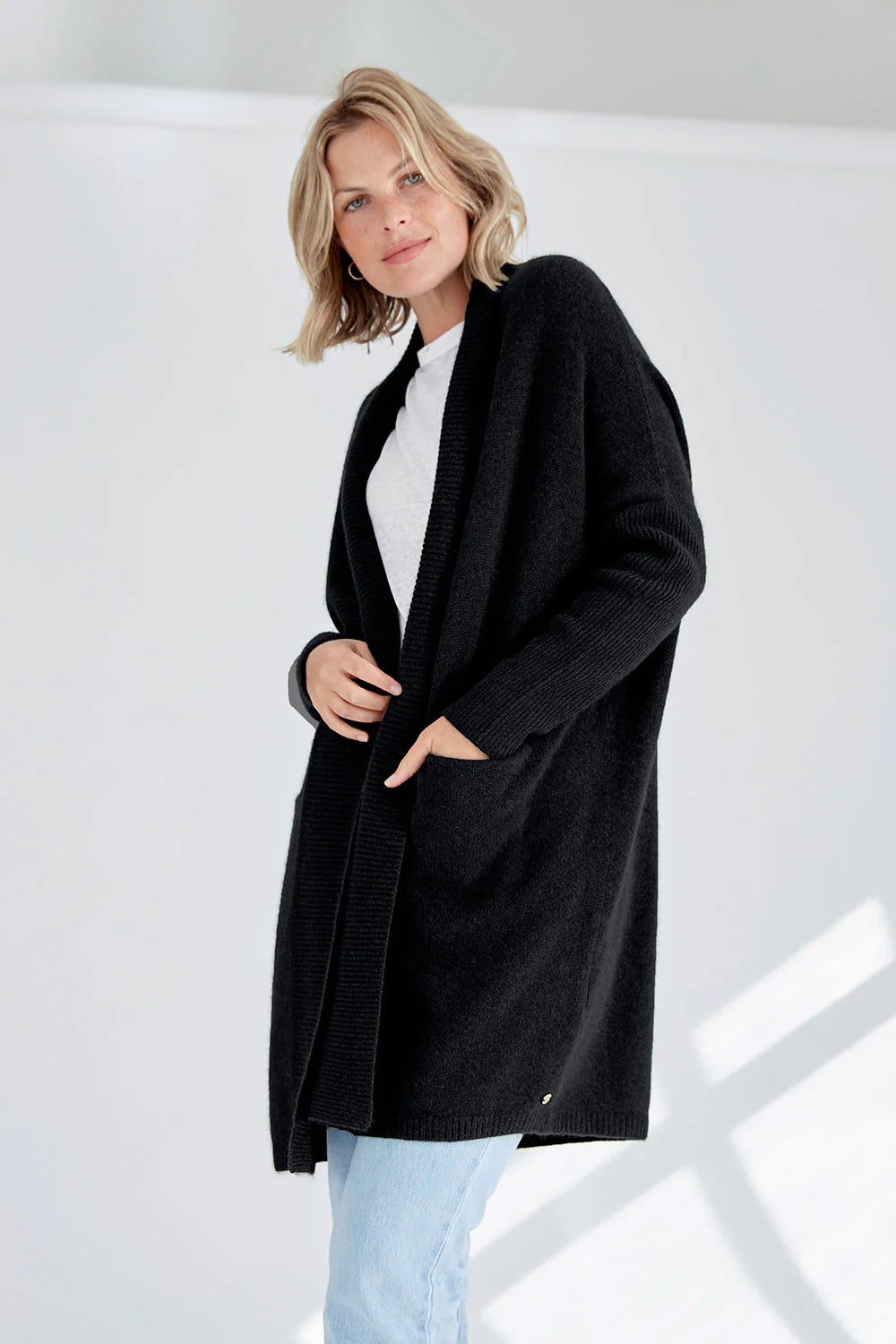 Mia Fratino - Cassie Eco Cardi. Ebony.