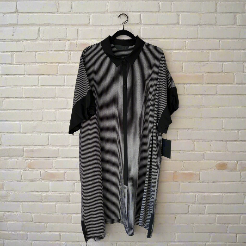 Moyuru Dress 612. Black.