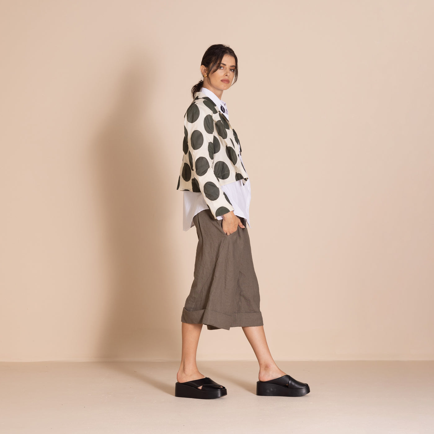 Megan Salmon - Cinema Tailored Birdie Jacket. Cream/Khaki.