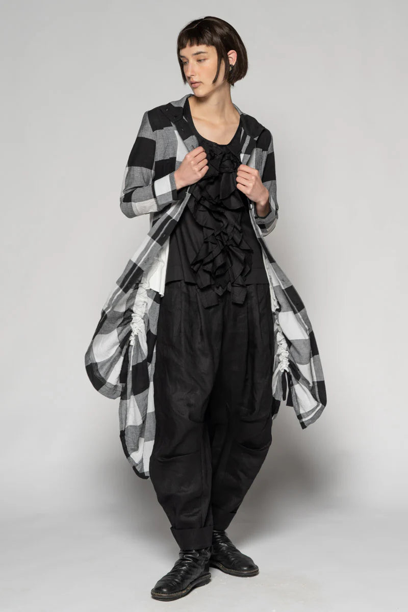 Dogstar - Kiki frill top. Black.
