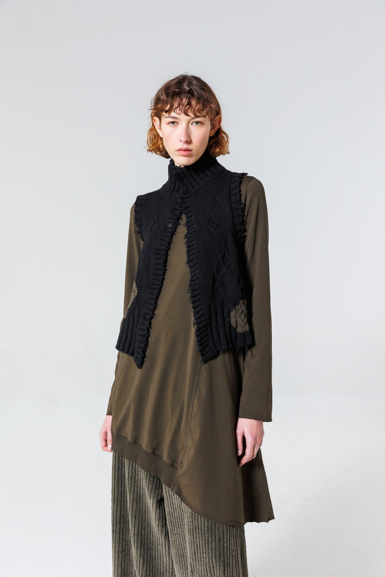 Serienumerica - SN3047. Black/Olive