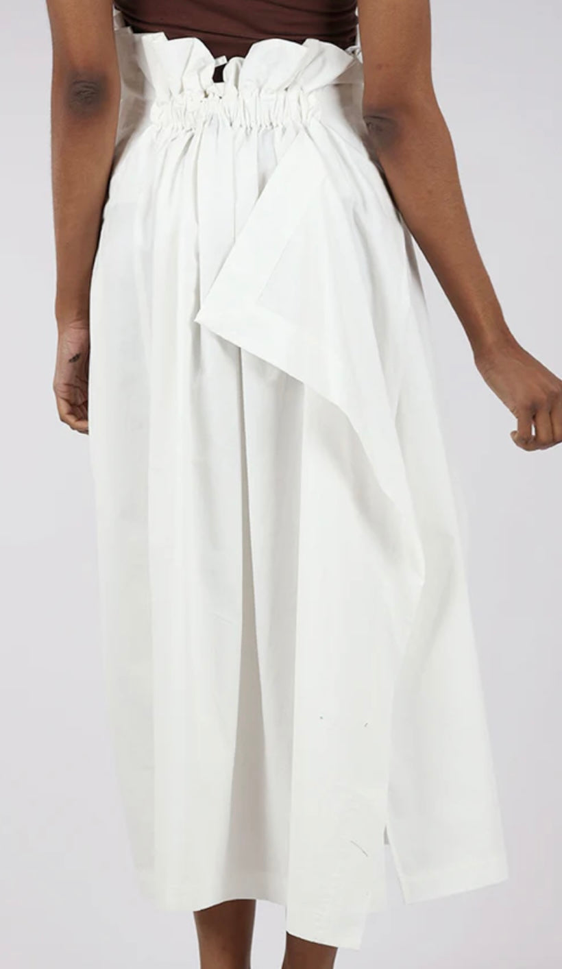 Moyuru - Skirt 644. White.