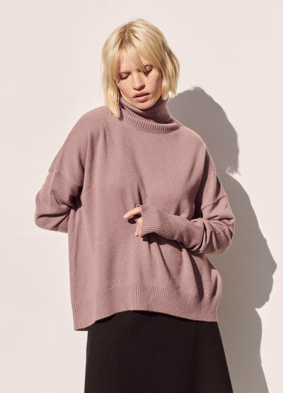Cashmerism - Relaxed Roll neck. Clay.