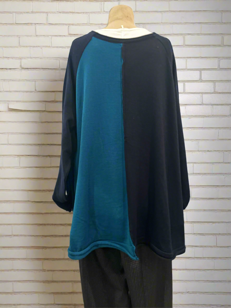 Vale and Ward - Mackenzie Knit. Navy/Teal.