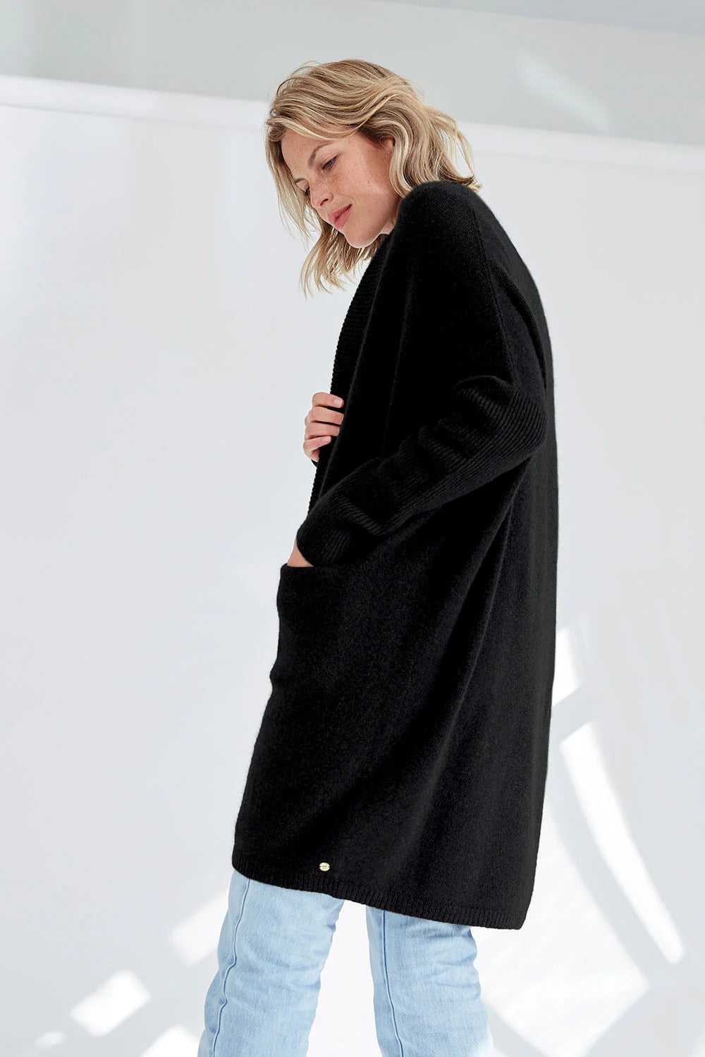 Mia Fratino - Cassie Eco Cardi. Ebony.
