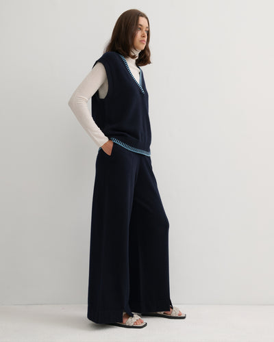 Cashmerism - V Neck Vest. Navy