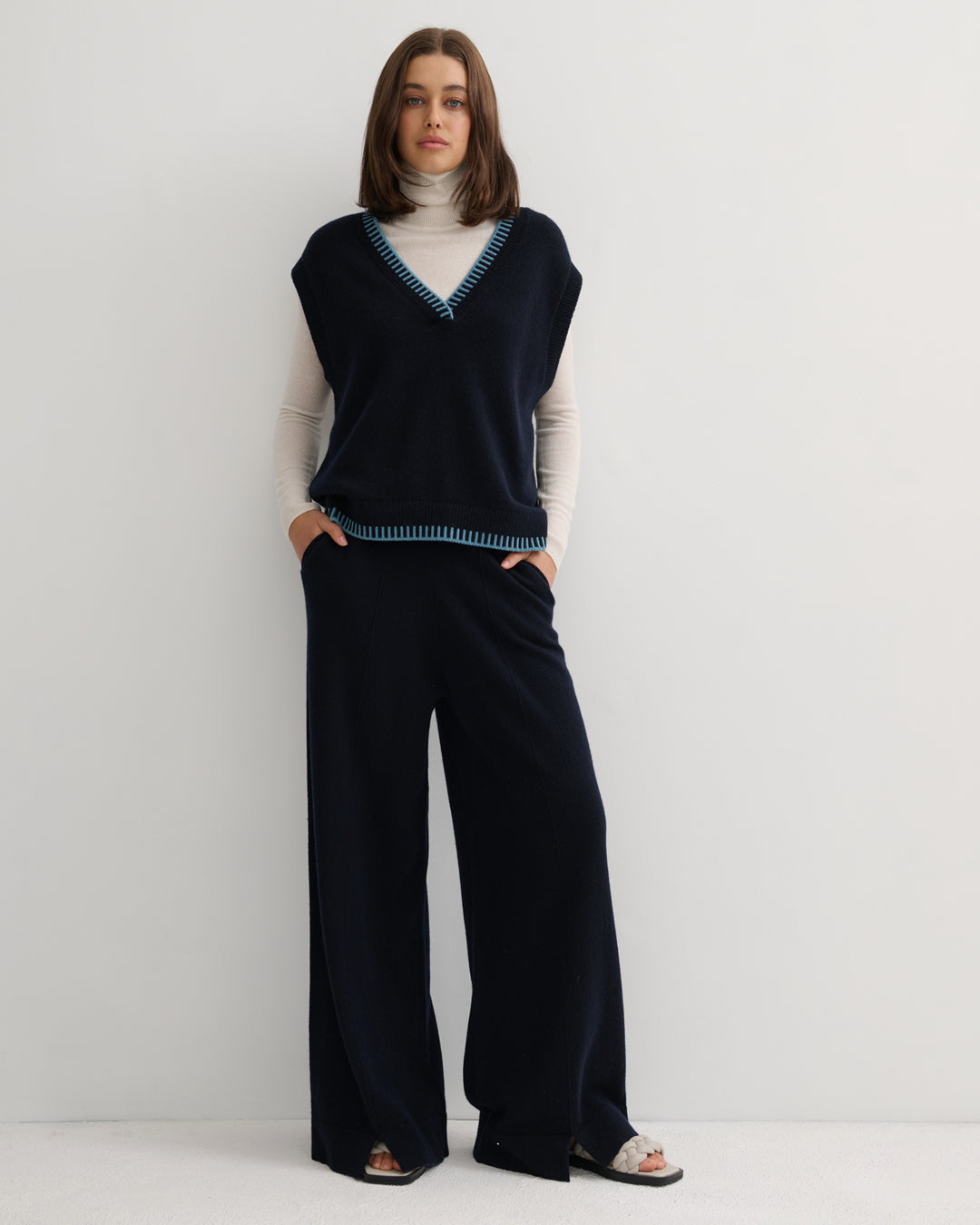 Cashmerism - V Neck Vest. Navy