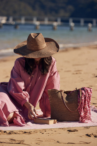 Made In Mada - Alice M Raffia Bag With Natural Leather Straps. Light Grey.