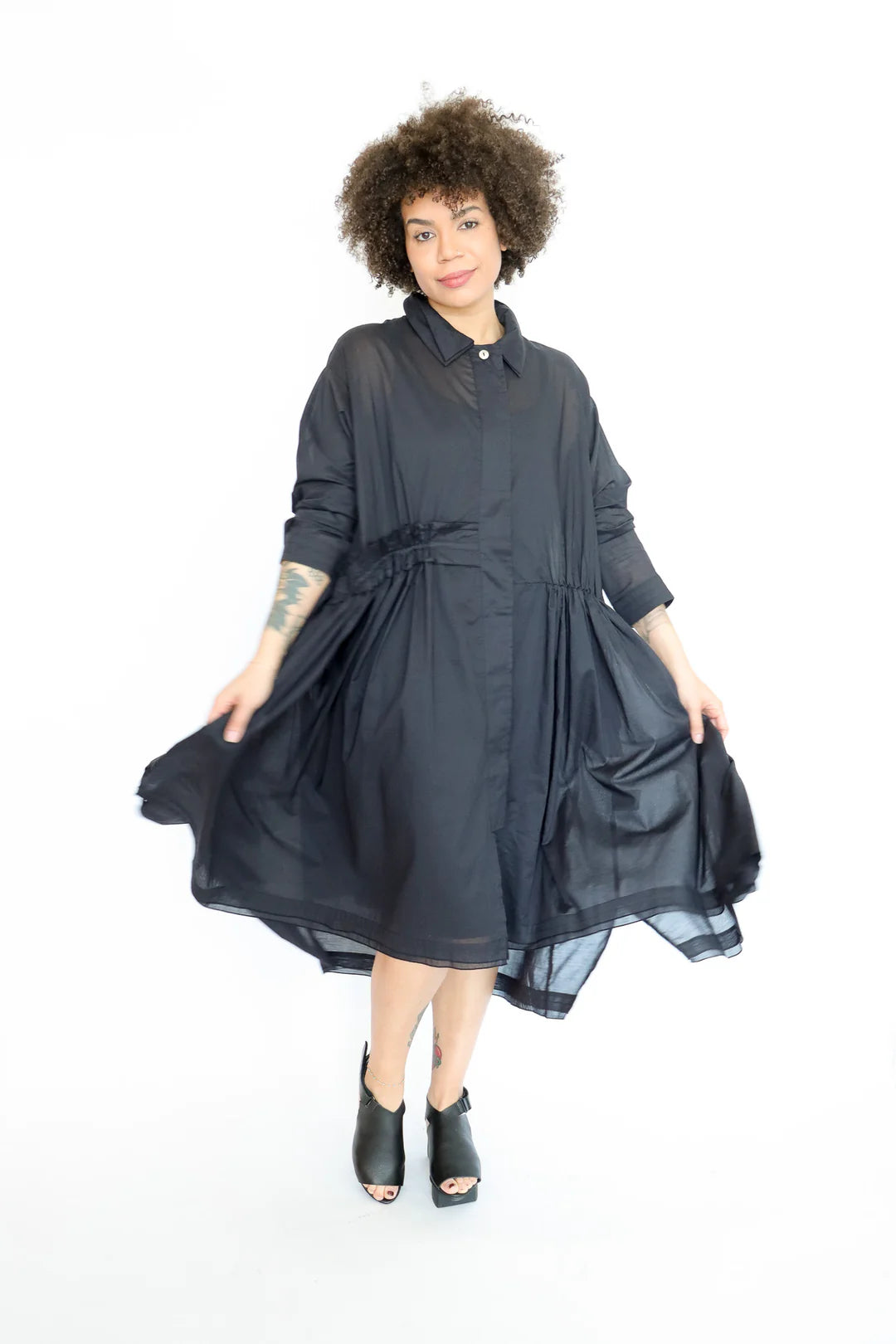 Moyuru - Shirt 474. Black.