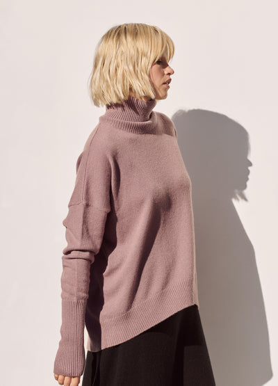 Cashmerism - Relaxed Roll neck. Clay.