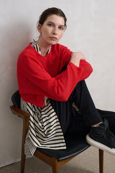 Vale and Ward - Jewly knit. Red.