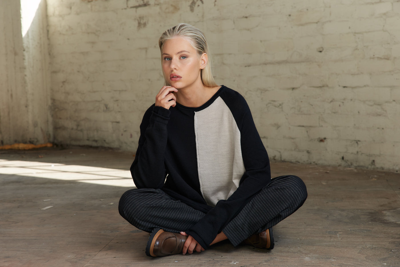 Vale and Ward - Mackenzie Knit. Black/Ivory.