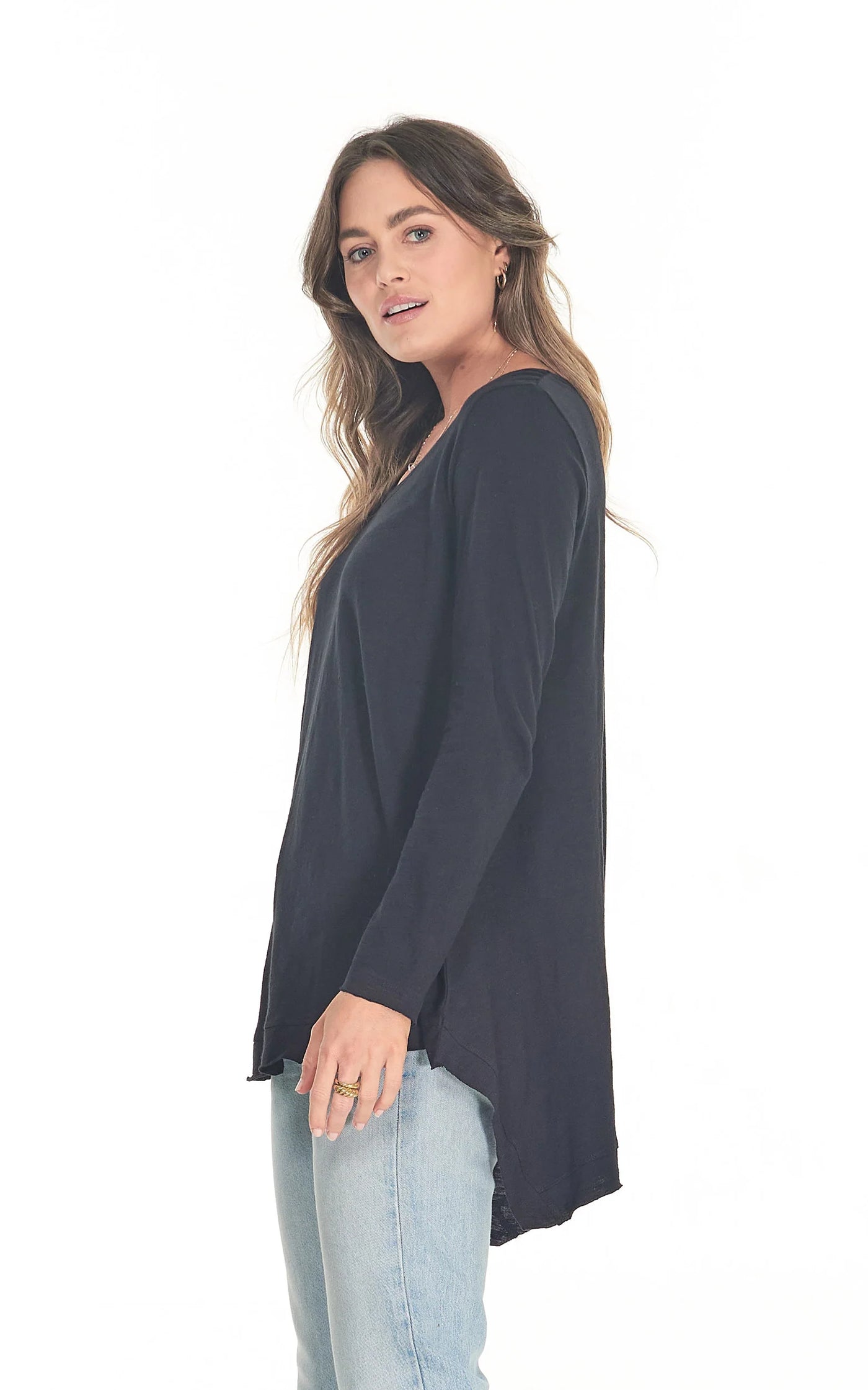 Cle - Esther LS Tee. Black.