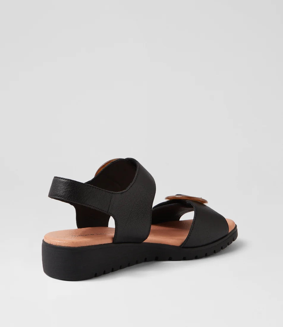 Django & Juliette - Meldrick Sandals. Black.