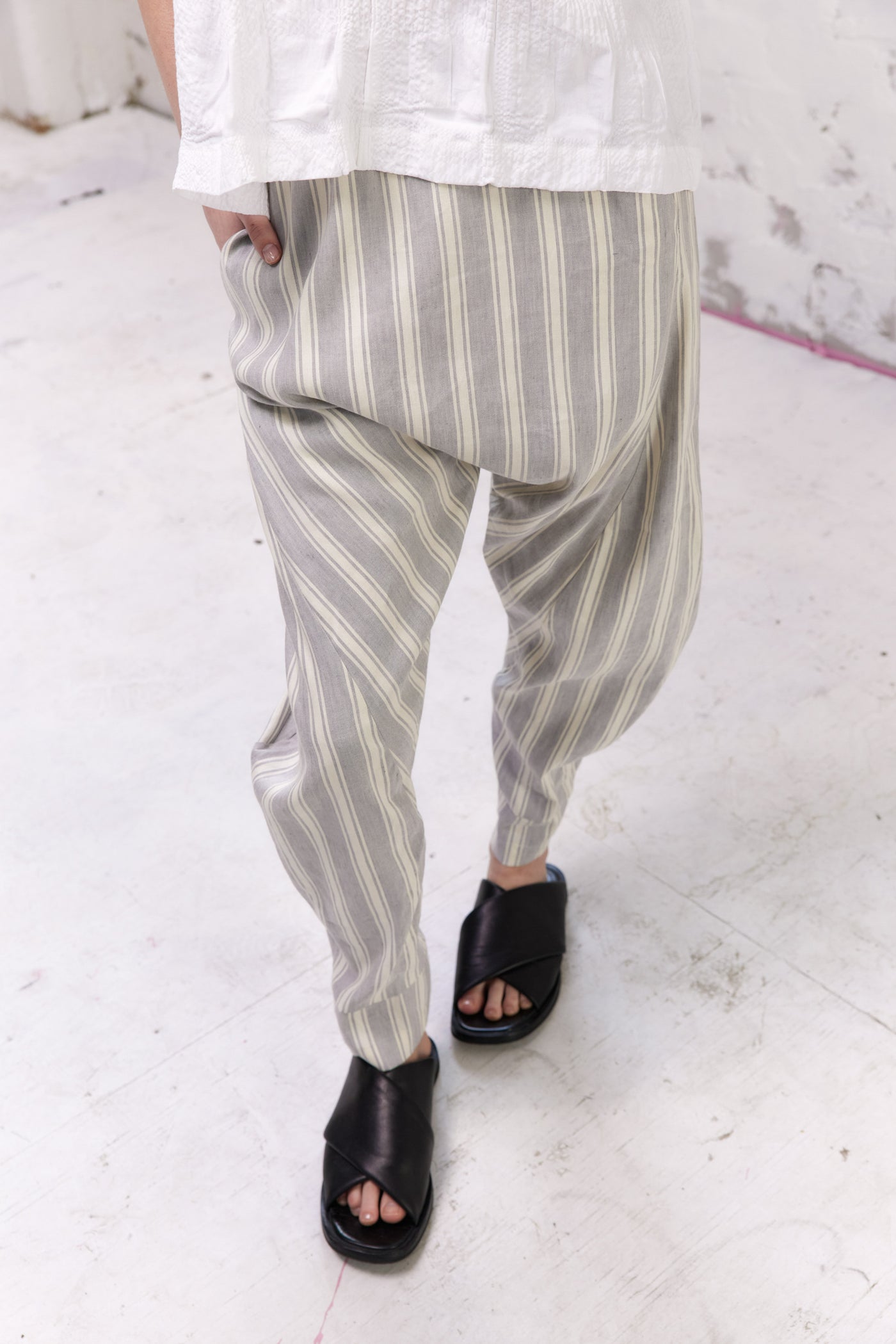 Vale and Ward - Tora Pant. Riviera.