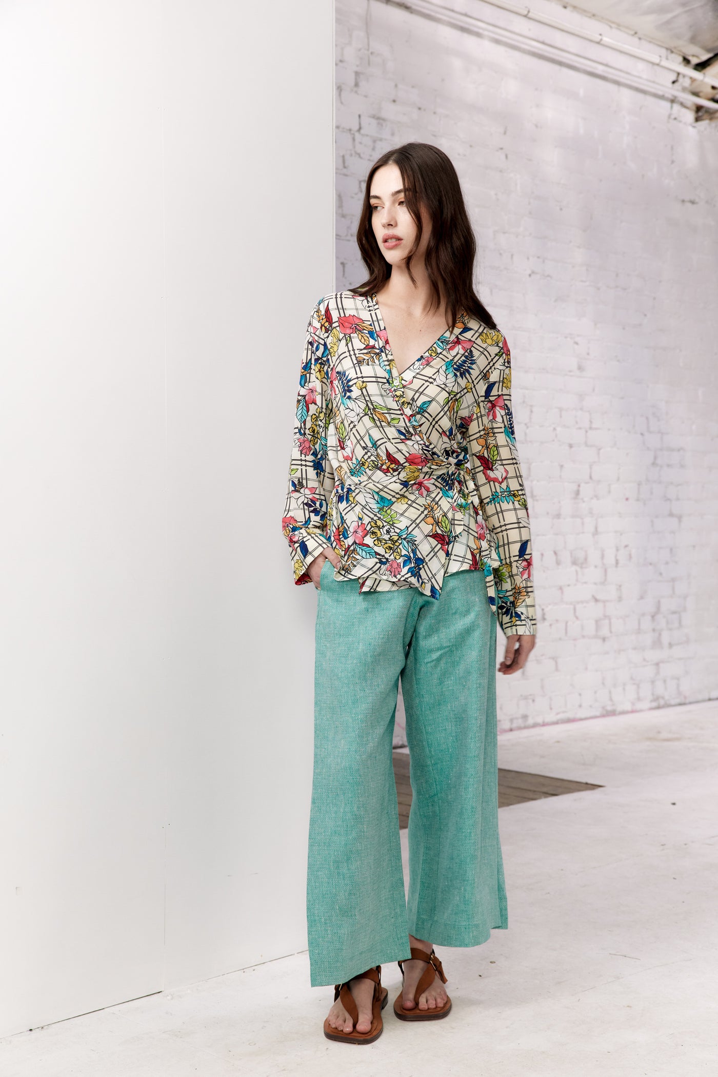 Vale and Ward - Mandy Pant. Wasabi.