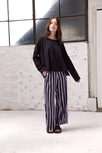 Vale and Ward - Deann Top. Black.