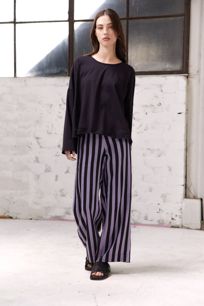 Vale and Ward - Deann Top. Black.