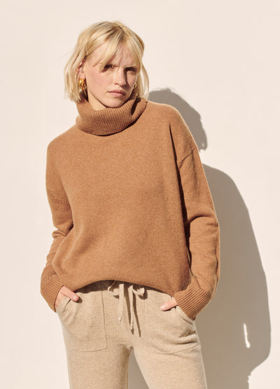 Cashmerism - Chunky oversized  rollneck pullover. Vicuna.