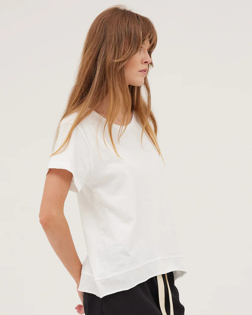 Cloth & Co - Raw hem slub tee. White