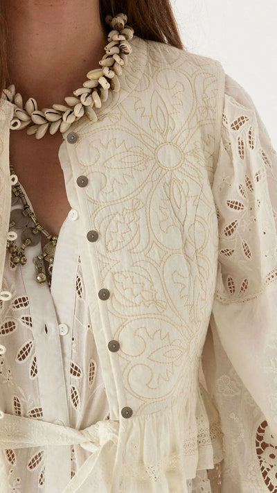 Maison Hotel - Sandro Vest. Ivory.