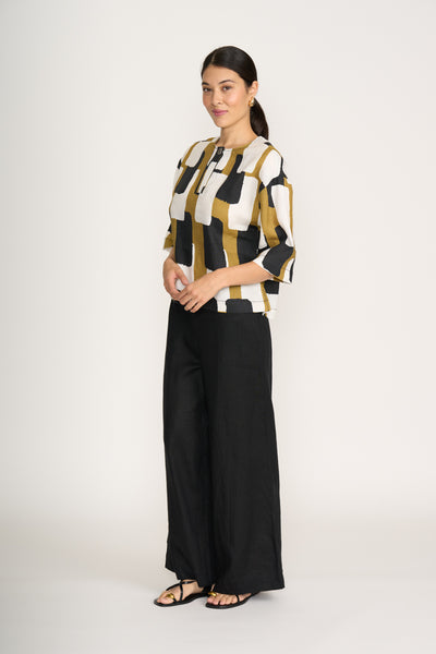 Foil - CFO8232 Looking Sharp Top. Art Box.