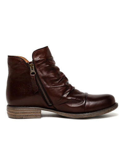 EOS Willet Ankle Boot - Chestnut