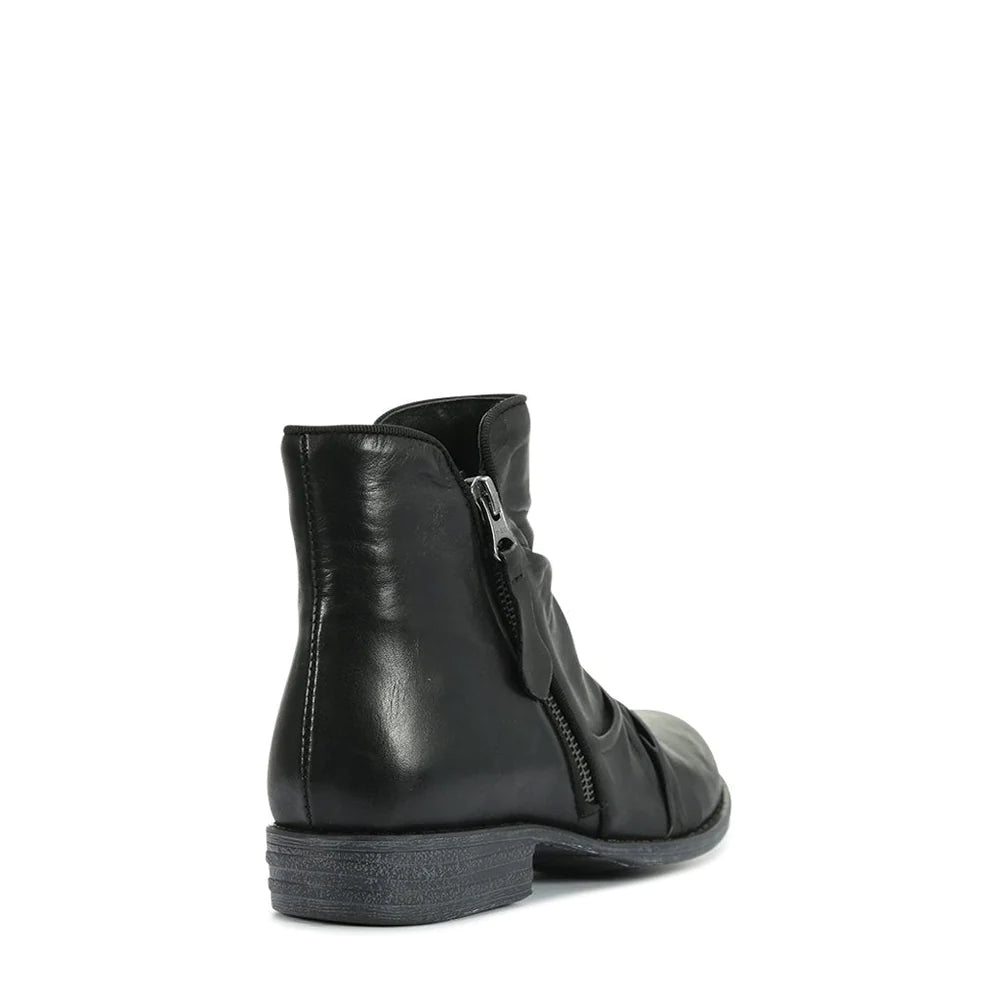 EOS Willet Ankle Boot - Black