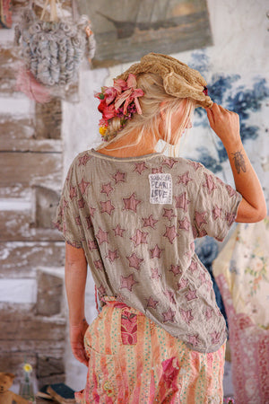 Magnolia Pearl - Little Star Applique T. Evangeline