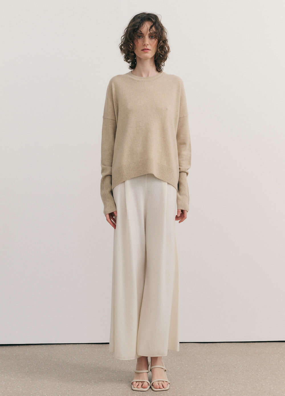 Cashmersim - Relaxed Crew Neck Pullover