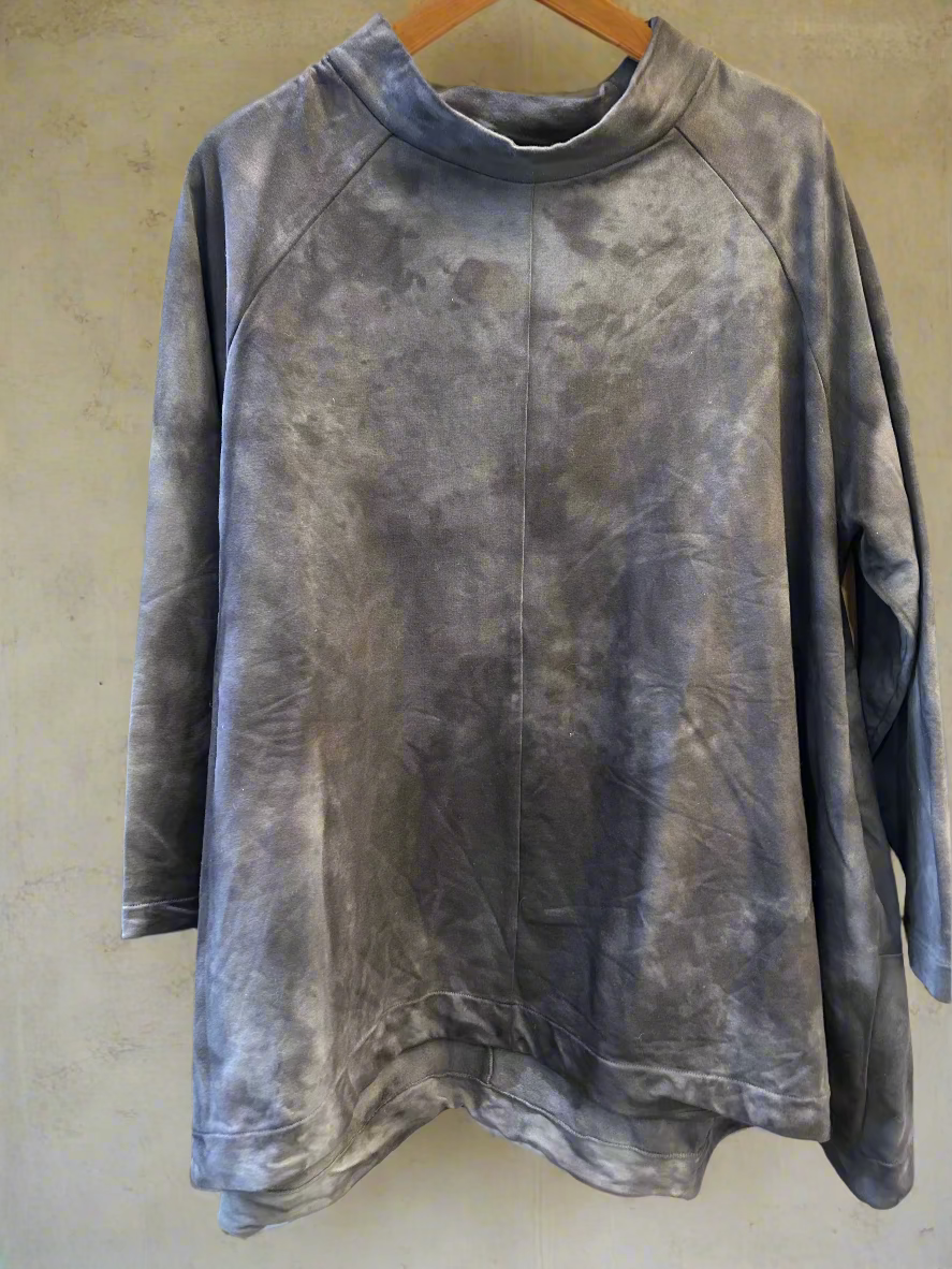 Vale and Ward - Declan Top. Hand Dyed Ebony