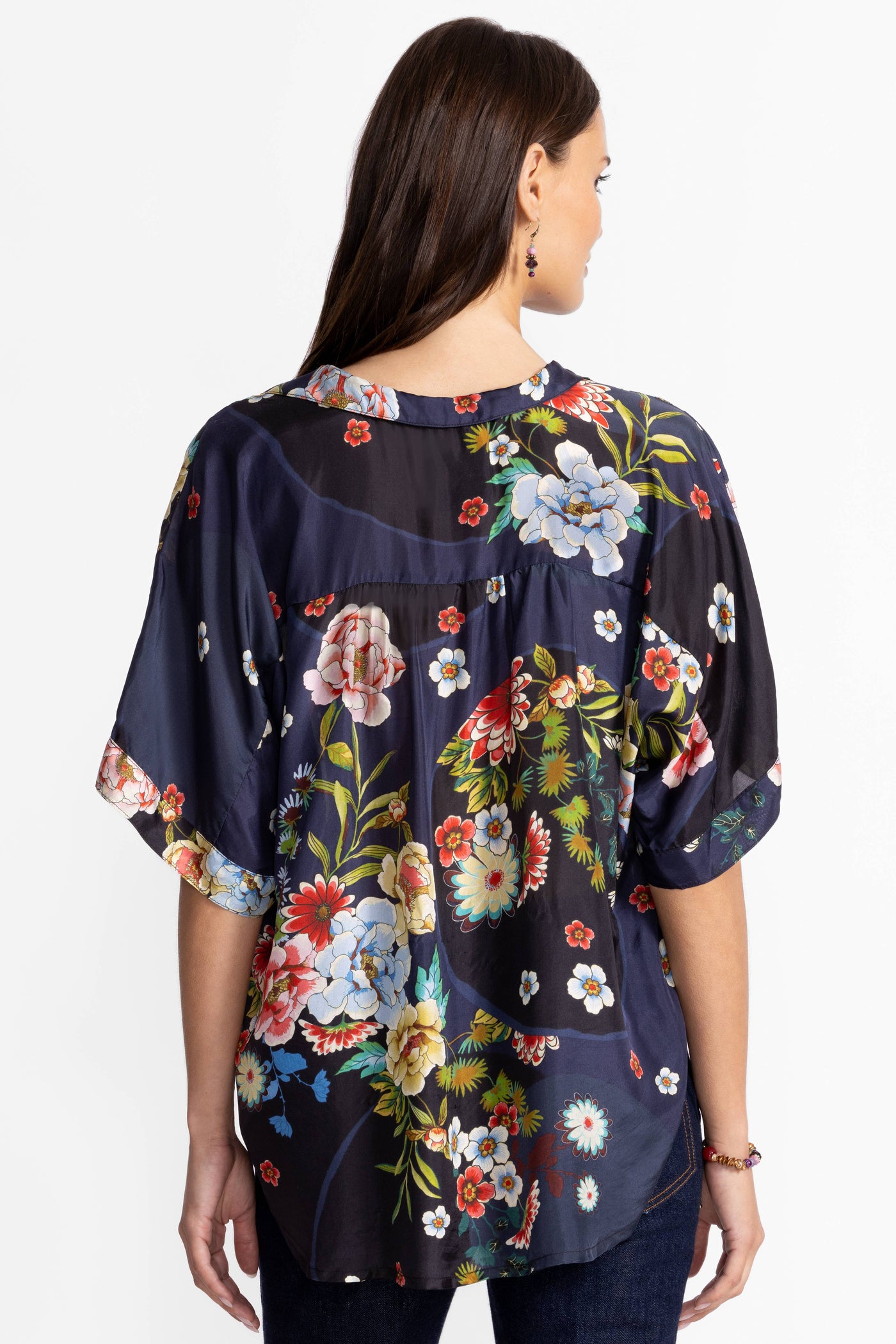 Johnny Was - The Audrey Short Sleeve Shirt. Advestia.