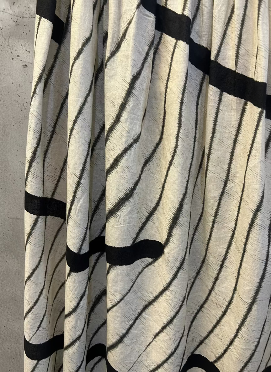 Naturals by O&J - GA624 Skirt. Isobars.