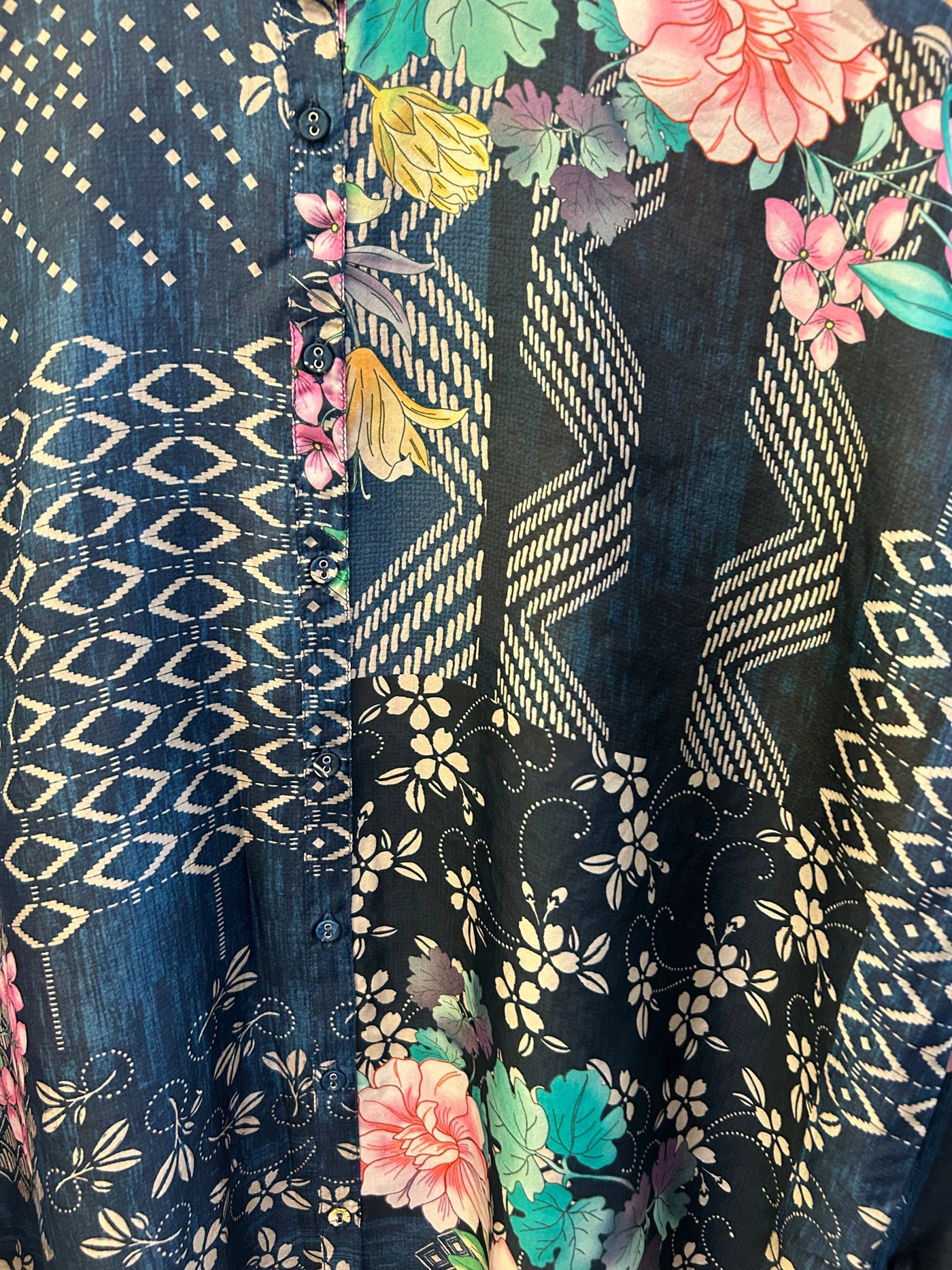 Johnny Was - The Audrey Oversized Blouse. Tandem.