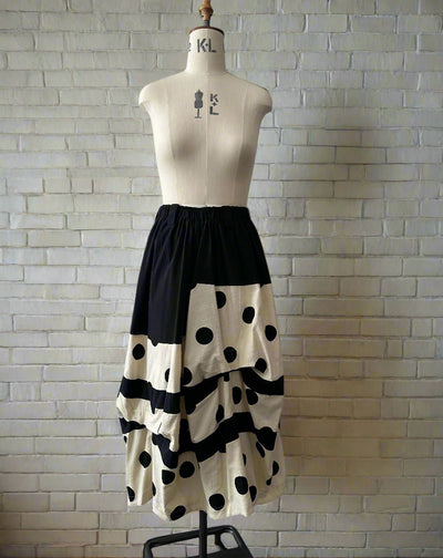 Moyuru - Skirt 641. Natural/Black.