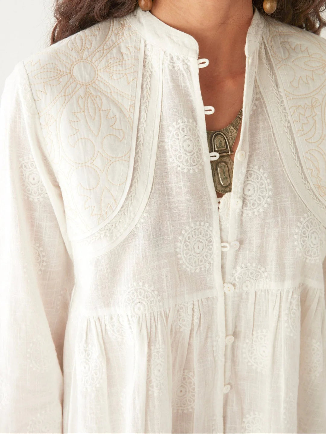 Maison Hotel - Ariana Blouse. Ivory.