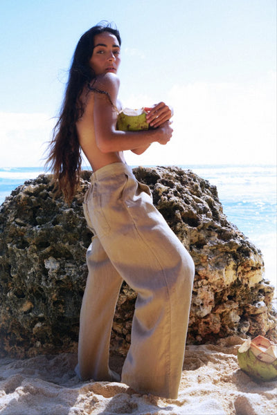 Lilly Pilly - Ivy Crop Pant. Taupe.